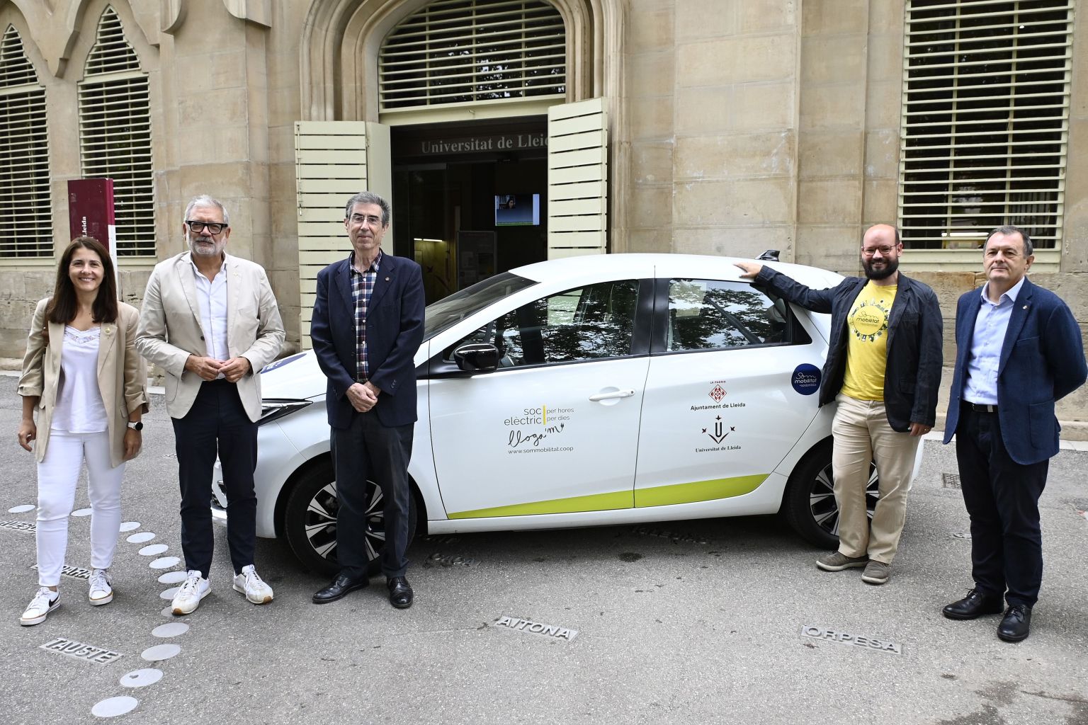 Som Mobilitat arriba a la ciutat de Lleida amb un cotxe elèctric compartit entre la Paeria i la UdL
