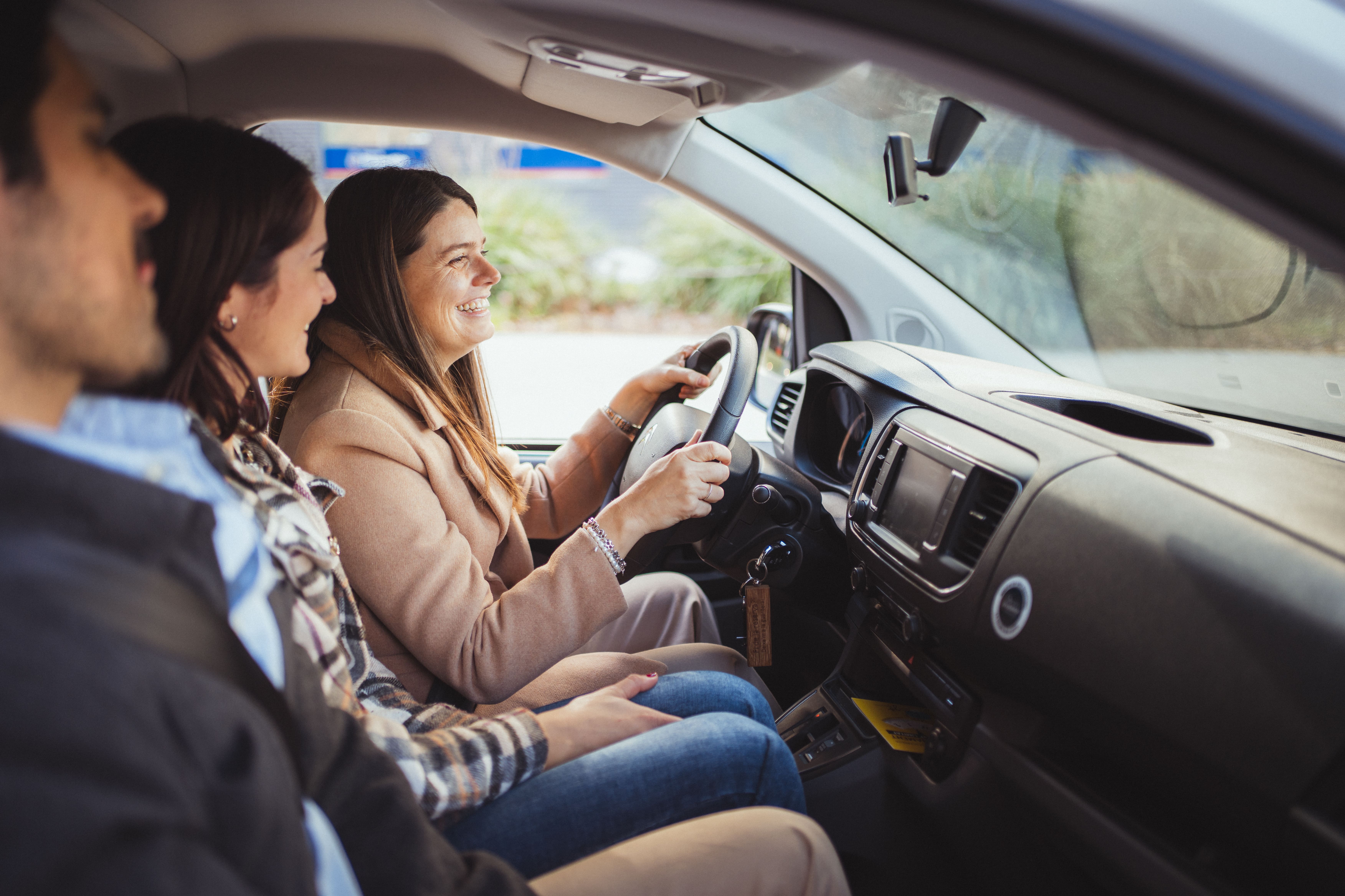 Del lloguer tradicional al cotxe compartit: claus per a un consum responsable.